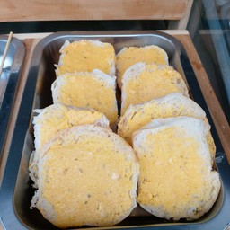 ปังเนยกระเทียม