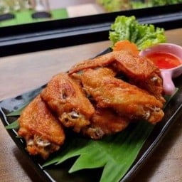ปีกไก่ทอดน้ำปลา