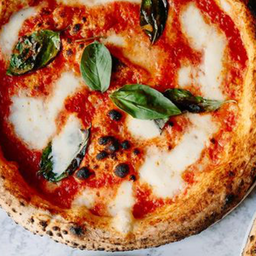 Pizza Margherita / พิซซ่ามาร์เกริต้า