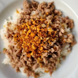 หมูสับกระเทียมกรอบ