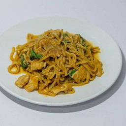 เส้นหมี่ผัดนาบอนซีอิ้ว