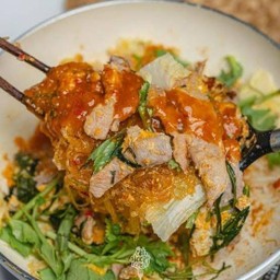 สุกี้หมู น้ำ/แห้ง