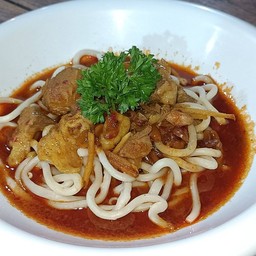 🐷อุด้งแกงฮังเลหมู (Pork Hungle Curry Udon)