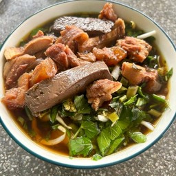 ข้าวปุ้นน้ำวัว(พิเศษ)