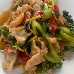 ผัดขี้เมา (กับข้าว)