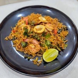 ยันหว่าง - ผัดมาม่าขี้เมาทะเลรวม