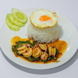 กะเพราทะเลฟรีไข่ดาว