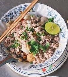 ก๋วยเตี๋ยวต้มยำแห้งพิเศษ