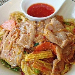 สุกี้แห้ง