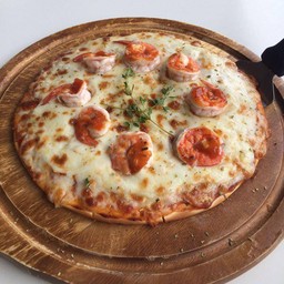 พิซซ่าหน้ากุ้งชีสใหญ่