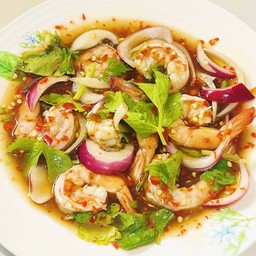 ยำกุ้งสุก