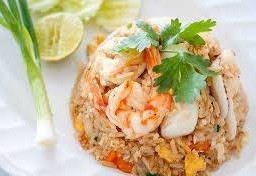 ข้าวผัดทะเลจานเล็ก