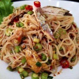 ยำขนมจีนปลาทู