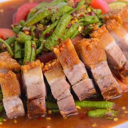 ตำถั่วหมูกรอบ