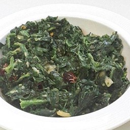 ผักโขมผัดพริกแห้ง