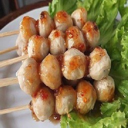 ลูกชิ้นปิ้ง By Noo ming