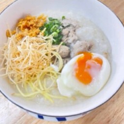 โจ๊กไก่ก้อน +ไข่ลวก+ปาท่องโก่