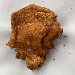 สะโพกไก่ทอด + ข้าวเหนียว