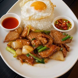 ข้าวเนื้อน้ำมันหอย