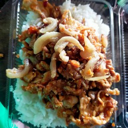 หมูกระเทียม