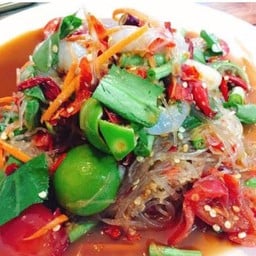 ตำวุ้นเส้นกุ้งสด 4 ตัว