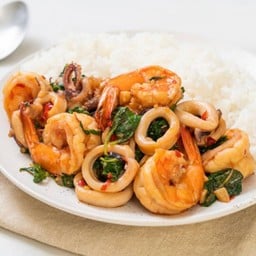 ข้าวกะเพราทะเล