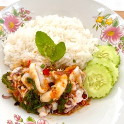 กะเพราปลาหมึก