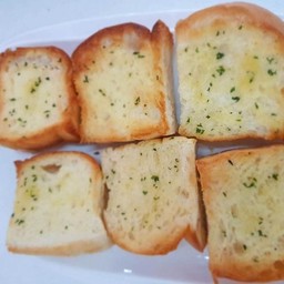 ปังกระเทียม