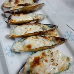 หอยแมลงภู่นิวซีแลนด์อบชีส