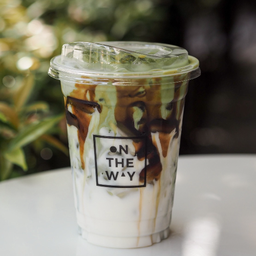 บราวน์ซูก้า โอ็คมิลล์  มัชฉะ