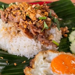 ผัดกระเทียม