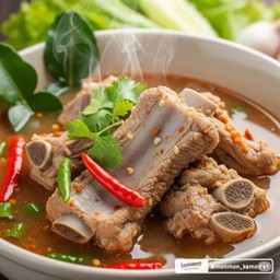 ต้มแซ่บกระดูกหมู