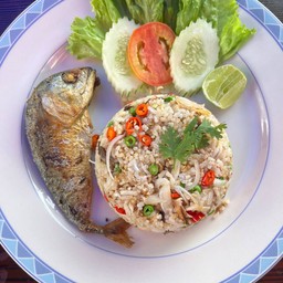 ข้าวผัดปลาทู