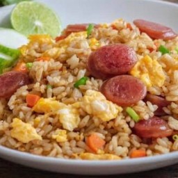 ข้าวผัดกุนเชียง