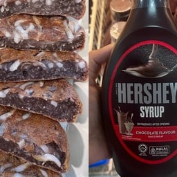 บ้าบิ่นมะพร้าวอ่อน+เฮอร์ชีส์ ช็อกโกแลต ไซรัป