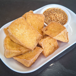 เต้าหู้ทอด 8 ชิ้น เดลิ