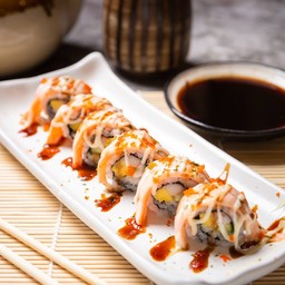 ซูชิแซลมอนโรลเบิร์น