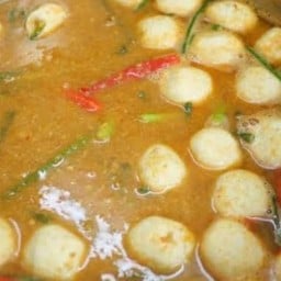 ร้านข้าวแกงคุณเจี้ยบ(โจ้ก,ต้มเลือดหมู,ขนมจีนน้ำยา)ตลาดวรกิจเก้ากิโล