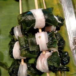 สามสชั้นพันสาหร่าย