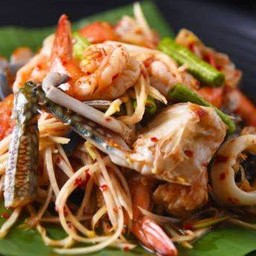 ตำทะเลปูปลาร้า (กุ้ง หมึก)