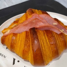 Crossiant ham cheese