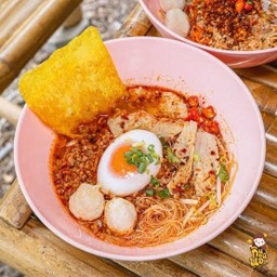 ก๋วยเตี๋ยวต้มยำหมู
