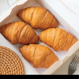 ครัวซองค์เนยสด set 3 ฟรี 1