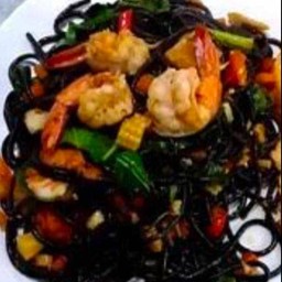 เส้นหมึกดำพริกไทยดำ