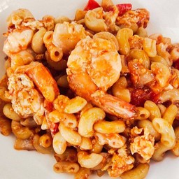 มะกะโรนีซอสแดง