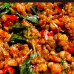 ผัดกะเพราเนื้อโคขุน