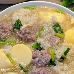 ข้าวต้มหมูสับ+ใส่เต้าหู้ไข่