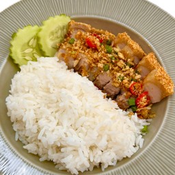 คั่วพริกเกลือหมูกรอบ
