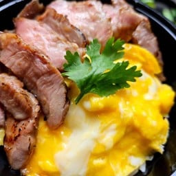 MonSter Pork ข้าวสันคอหมูย่างน้ำจิ้มรสเด็ด