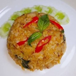 ข้าวผัดน้ำพริกเผา